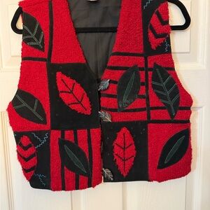 Vintage chunky Red &Black Leaf Pattern Vest 40% leather small missing one button